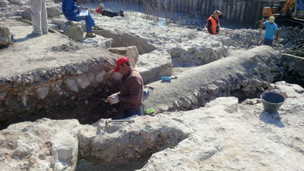 Arkeologët te Veliera. Foto: Gëzim Kabashi/BIRN