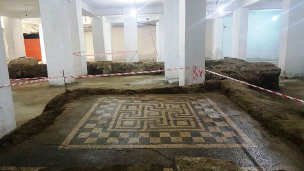 Zbulim arkeologjik ne bodrumet e një pallati në Durrës. Foto: Gëzim Kabashi/BIRN