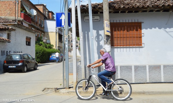 Tabelat e rrugëve në Tiranë. 2017. Foto: Loreta Cuka via BIRN